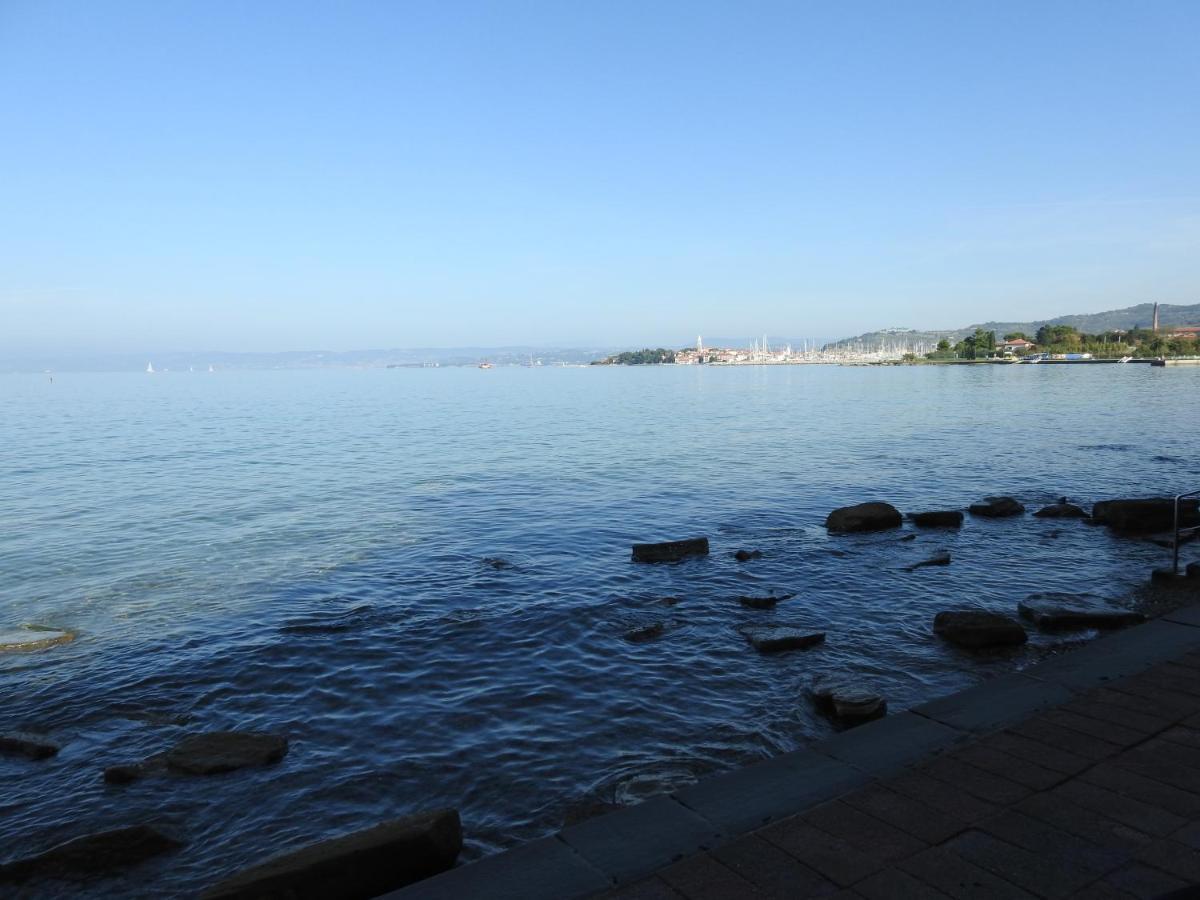Apartma Harmony Izola Bagian luar foto